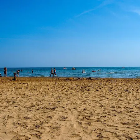 Comfortable Flat Close To And Center Apartment Bibione
